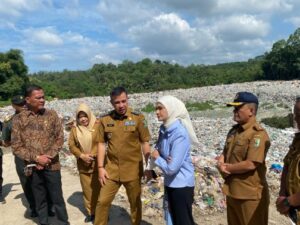 Wakil Ketua Komisi XII DPR RI, Tinjau TPA, Putri Zulkifli Hasan: Open Dumping Tdak Boleh