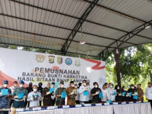 BNNP Lampung Musnahkan Narkotika Jaringan Lintas Negara