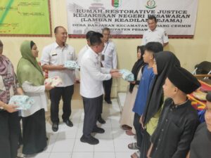 Hari Anak Nasional 2025, Pemkab Pesawaran dan Kemensos Salurkan Bantuan ATENSI untuk 198 Anak