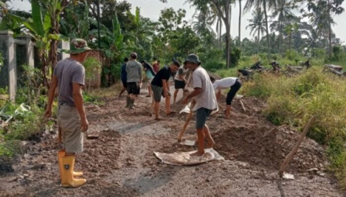 Bukti nyata, Kades Negeri Sakti Gotong-royong Bersama Masyarakat Dusun Kampung Tua